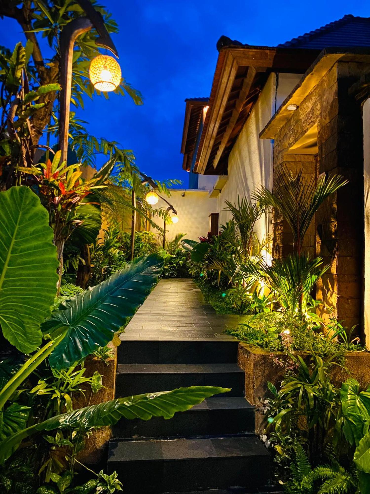 Dewi Kunti Villa Тегаллаланг Экстерьер фото
