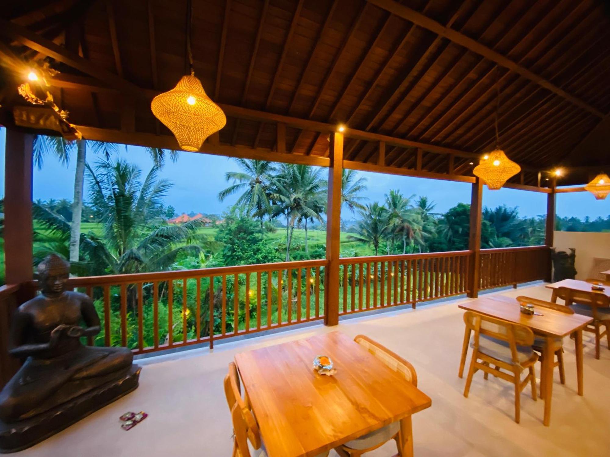 Dewi Kunti Villa Тегаллаланг Экстерьер фото